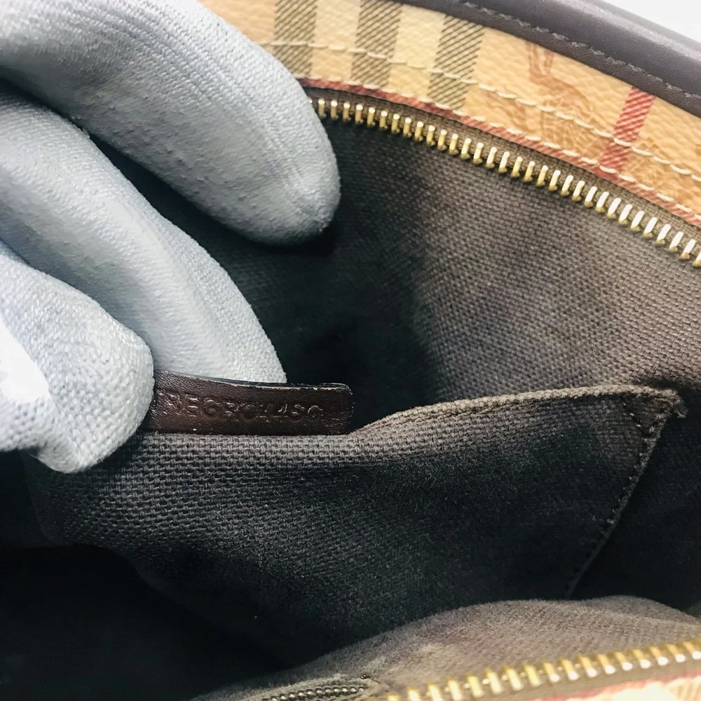 Burberry Beige Haymarket Check Regent Tote Bag - Picture 9 of 16